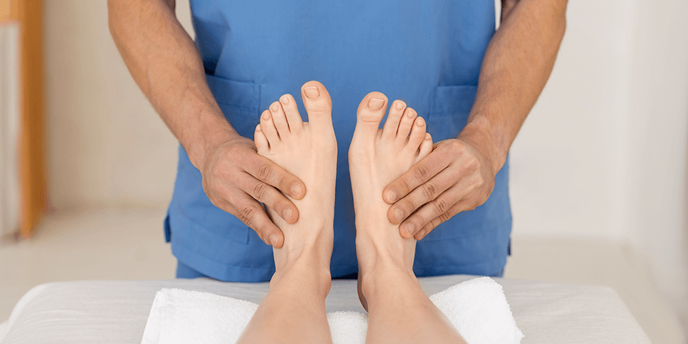 Clinical presentation, diagnosis, and management of diabetic foot neuropathy